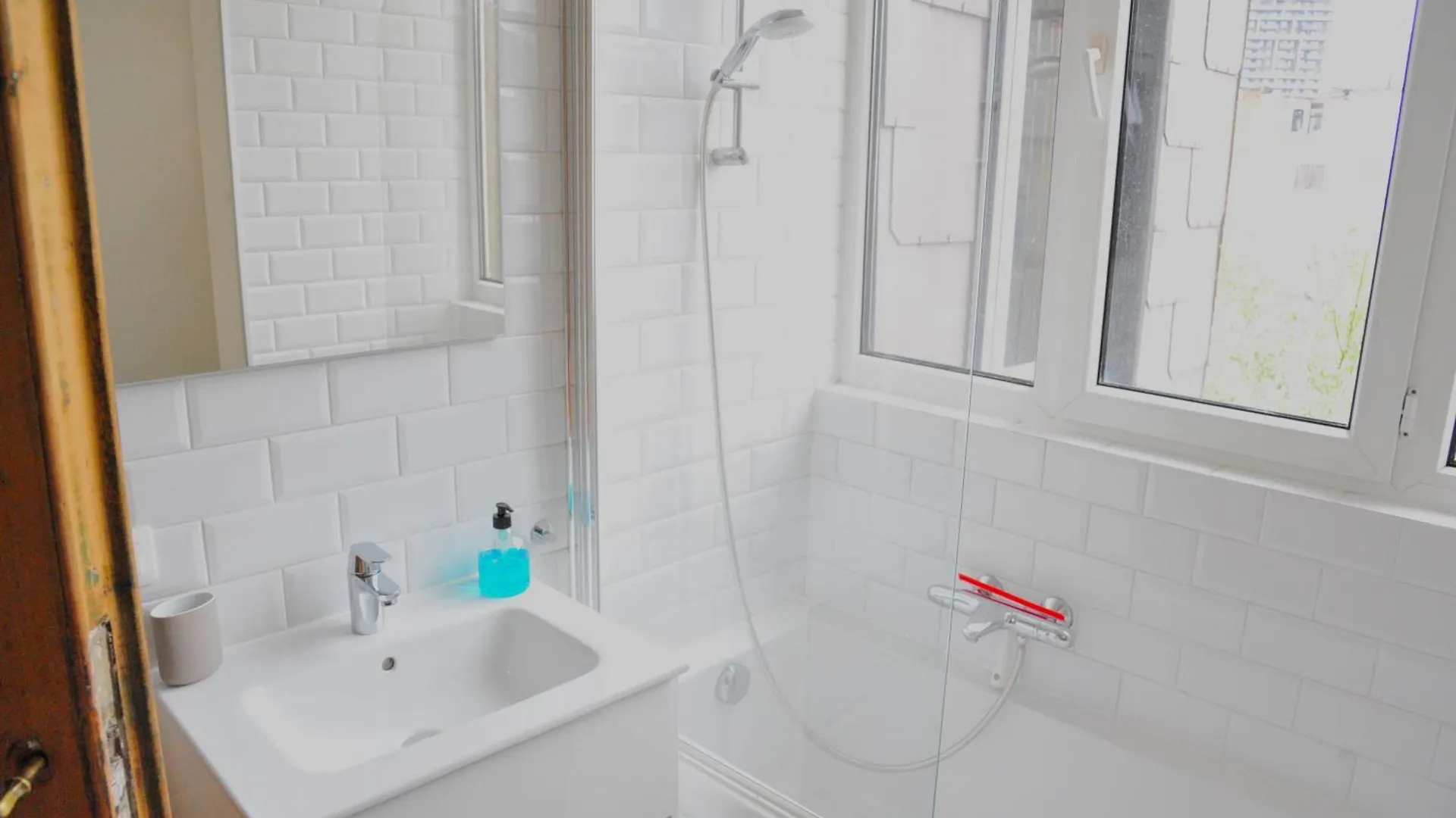 Boho Apartments - 2 Bedrooms Anversa 0*,  Belgio