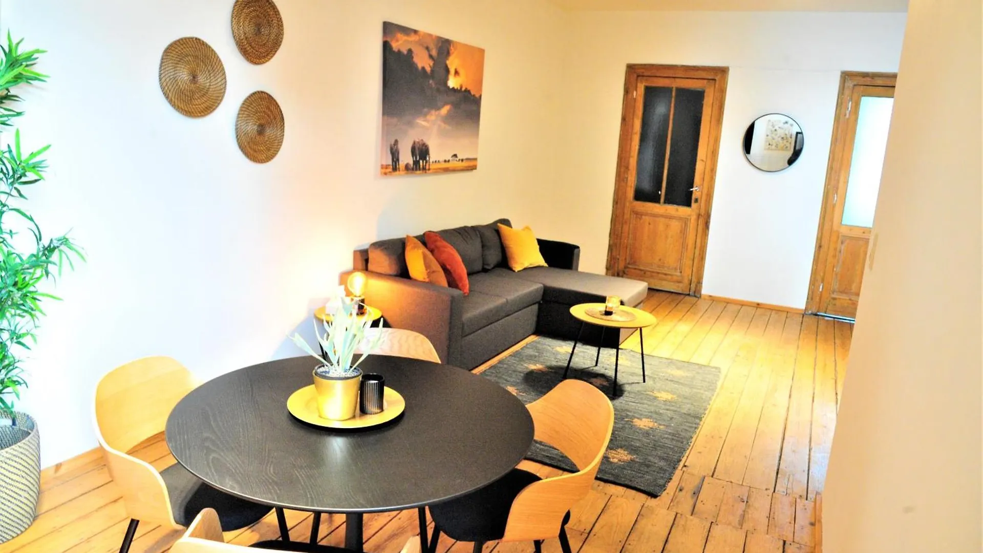 Boho Apartments - 2 Bedrooms Antwerp Aparthotel